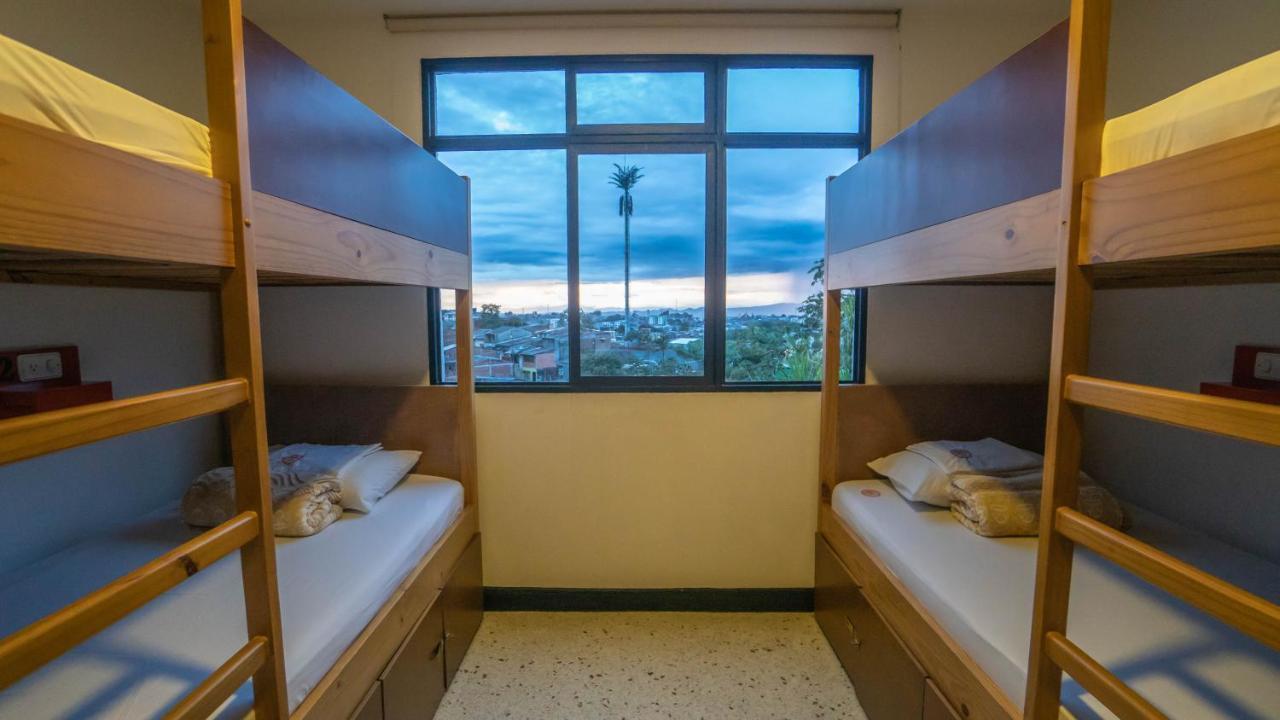 Wanderlust Hostel Armenia  Extérieur photo